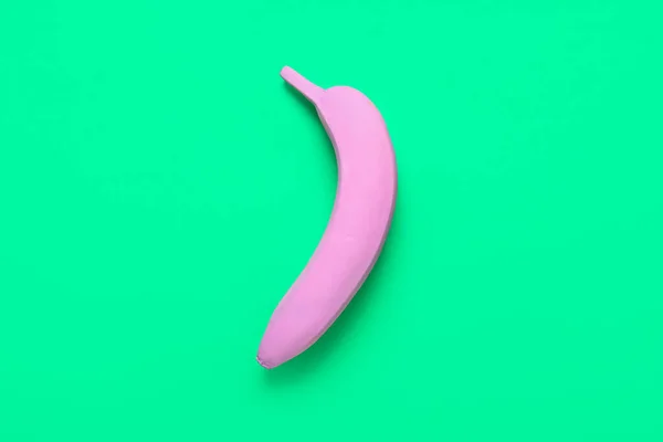 Покрашенный Банан Цветном Фоне — стоковое фото