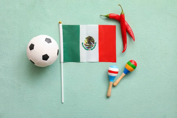 Mexikói Zászló Focilabda Maracas Chili Paprika Színes Háttér — Stock Fotó