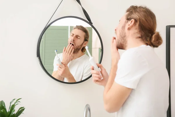 Young Man Brushing Teeth Bathroom — Stock Photo, Image