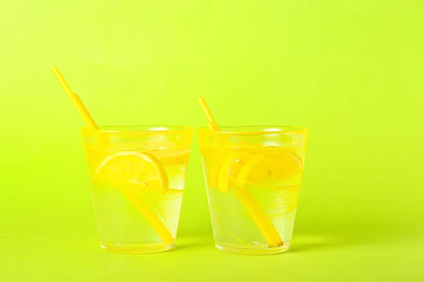 Glasses Tasty Cold Lemonade Color Background — Stock Photo, Image