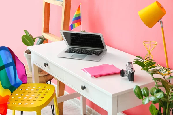 Modern Workplace Flag Lgbt Hanging Chair — Stock Photo, Image