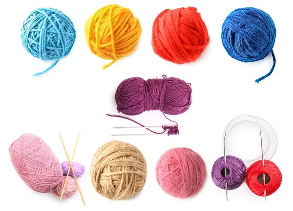 白を基調とした編み糸と針のセット — ストック写真