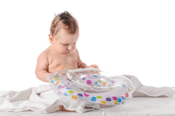 Lindo Bebé Con Anillo Inflable Sobre Fondo Blanco —  Fotos de Stock