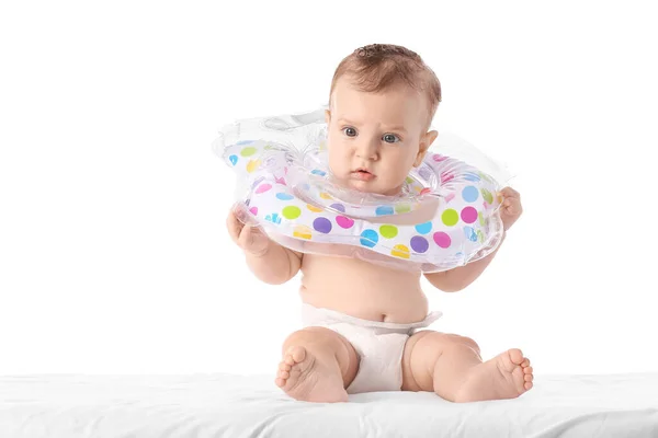 Lindo Bebé Con Anillo Inflable Sobre Fondo Blanco —  Fotos de Stock