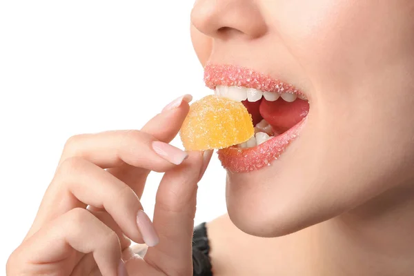 Schöne Junge Frau Mit Zuckerlippen Essen Gelee Bonbons Nahaufnahme — Stockfoto