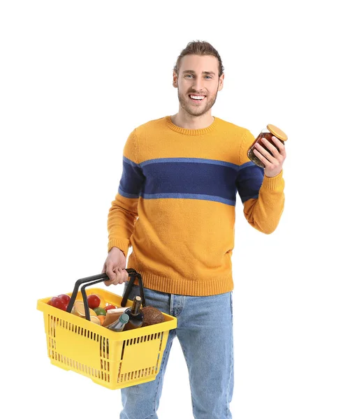 Beyaz Arka Planda Alışveriş Sepeti Olan Genç Adam — Stok fotoğraf