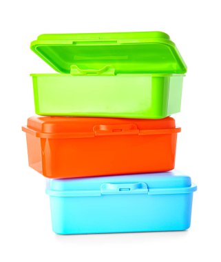 Beyaz arka planda plastik beslenme çantaları