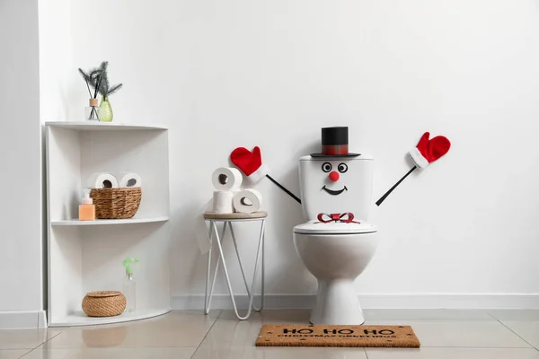 Toilet Decorated Funny Snowman White Wall — Stock Photo, Image