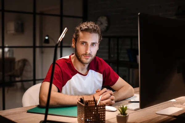 Handsome Man Working Home Late Evening — Stock Photo, Image