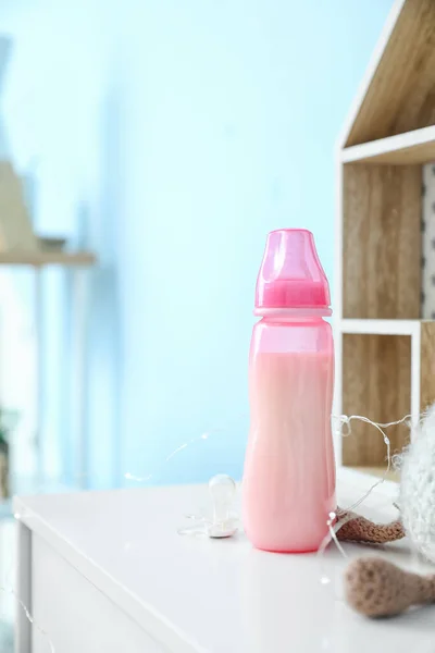 Bottle Milk Baby Shelf Room — Stock Photo, Image