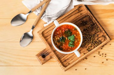 Lezzetli mercimek çorbası.