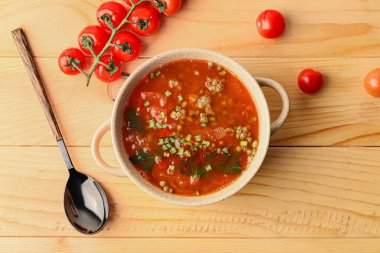 Lezzetli mercimek çorbası.