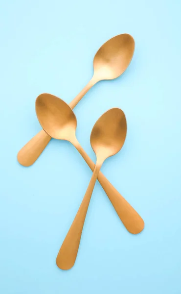 Clean Spoons Color Background — Stock Photo, Image