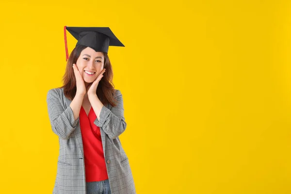 Žena Maturitní Student Barevném Pozadí — Stock fotografie