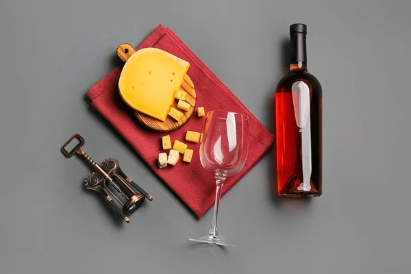 Composition Bottle Wine Tasty Cheese Dark Background — Stock Photo, Image