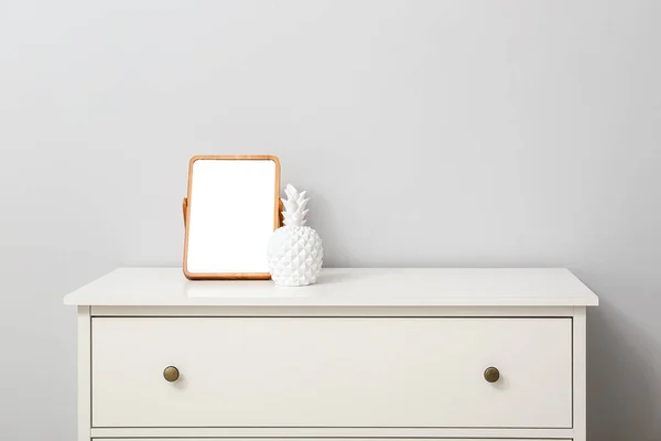 Mirror Decor Chest Drawers Light Wall — Stock Photo, Image