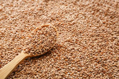 Çiğ keten tohumlu kaşık