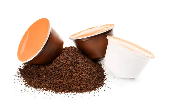 Kaffekapslar Med Pulver Vit Bakgrund — Stockfoto
