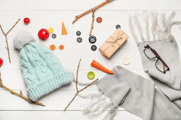 Hermosa Composición Con Decoración Navidad Sobre Fondo Madera Blanca —  Fotos de Stock