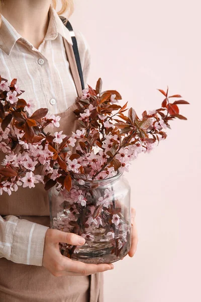 Woman Beautiful Blossoming Branches Color Background — Stock Photo, Image