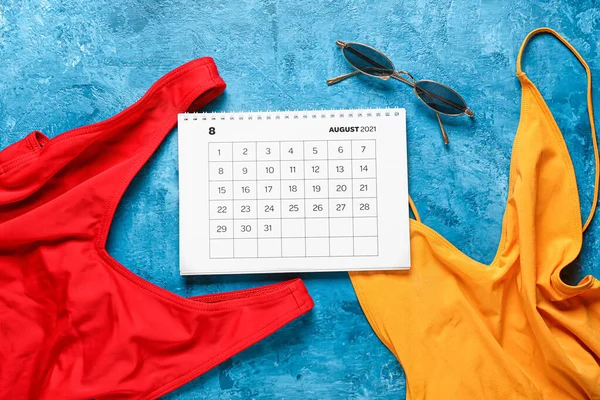 Calendar Beach Accessories Color Background — Stock Photo, Image
