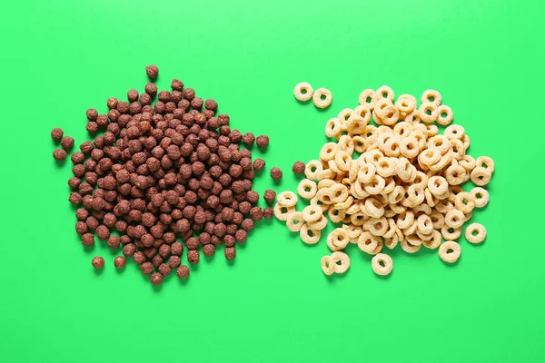 Cereales Sabrosos Sobre Fondo Color —  Fotos de Stock