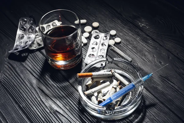 Alcohol Drugs Cigarettes Table Concept Addiction — Stock Photo, Image