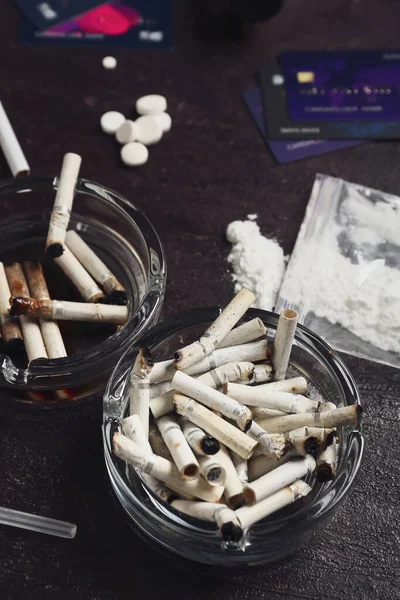 Drogas Cigarros Fundo Escuro Conceito Dependência — Fotografia de Stock
