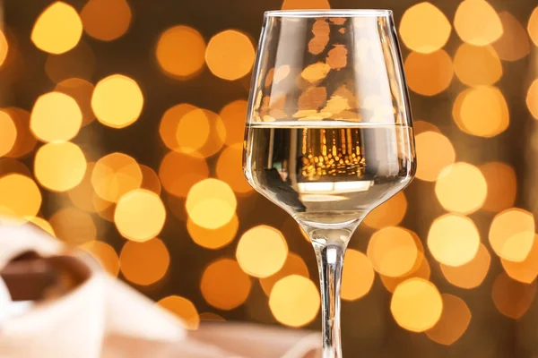 Bicchiere Vino Sfondo Sfocato Primo Piano — Foto Stock