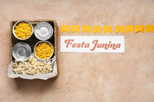 伝統食付ボックスフェスタ純名 6月祭 色を背景に — ストック写真