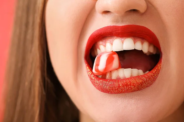 Hermosa Joven Con Dulces Dulces Primer Plano — Foto de Stock