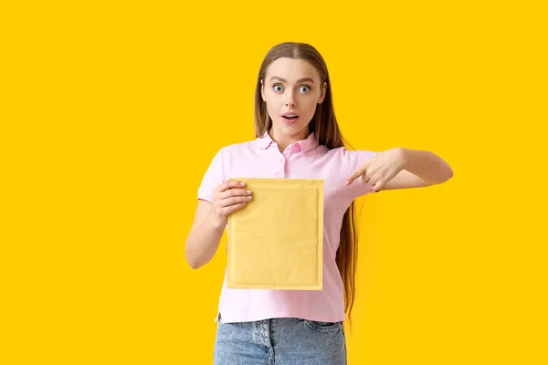 Shocked Young Woman Letter Color Background — Stock Photo, Image