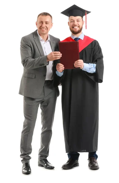 Heureux Mâle Graduation Étudiant Avec Son Père Sur Fond Blanc — Photo