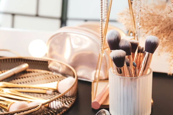 Set Makeup Brushes Table Closeup — Stock Photo, Image