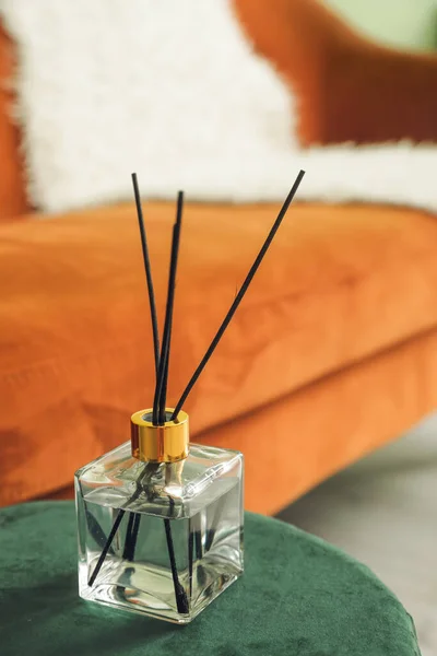 Reed Diffuser Ottoman Room Closeup — Stock Fotó