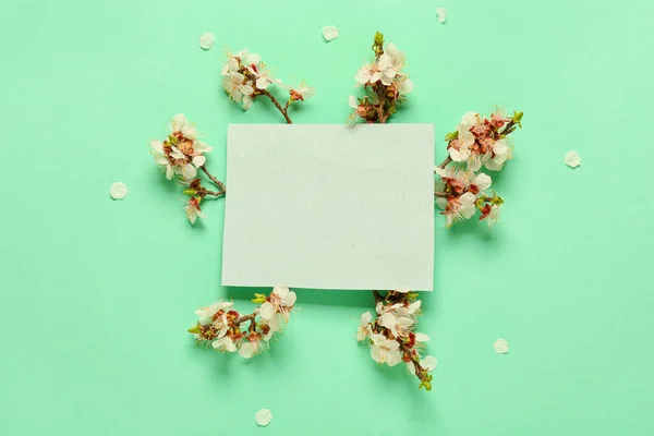 Красиві Квітучі Гілки Порожня Картка Кольоровому Фоні — стокове фото