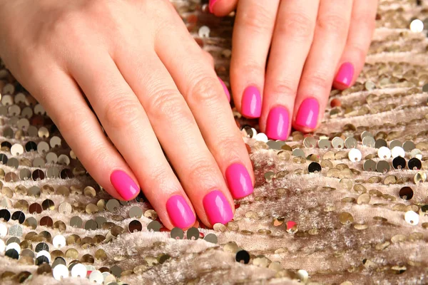 Vrouw Met Mooie Manicure Kleur Achtergrond Close — Stockfoto