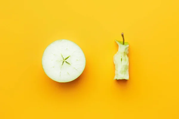 Apple Core Piece Color Background — Stock Photo, Image