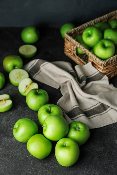 Fresh Green Apples Dark Background — Stock Photo, Image