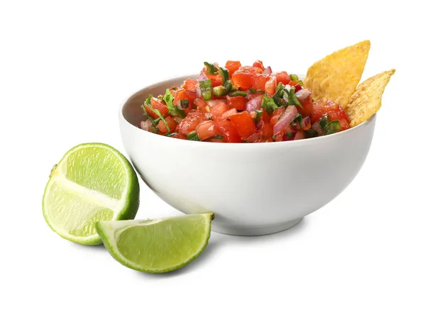 Taça Saborosa Salsa Pico Gallo Sobre Fundo Branco — Fotografia de Stock