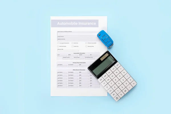 Automobile Insurance Car Key Calculator Color Background — Stock Photo, Image