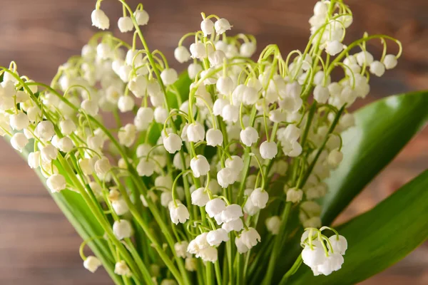 Mooie Lelie Van Vallei Bloemen Houten Achtergrond — Stockfoto