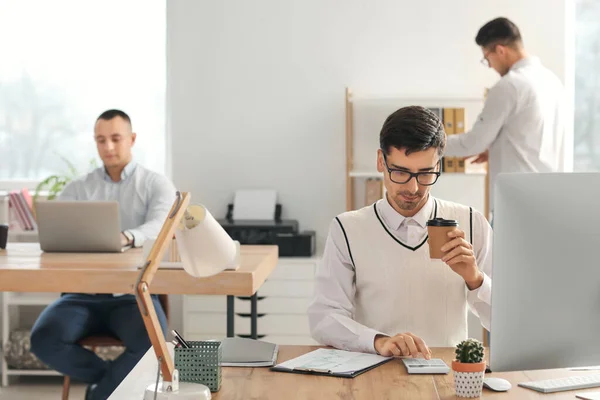 Male Accountant Working Office — Stock Photo, Image