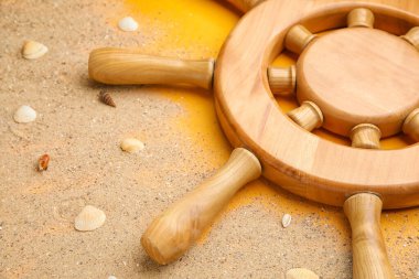 Dümen, kum ve deniz kabukları renk arkaplanında