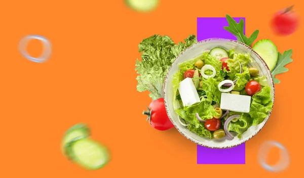Teller Mit Gesundem Salat Und Fliegenden Zutaten Auf Farbigem Hintergrund — Stockfoto