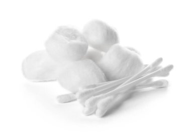 Beyaz arkaplanda yumuşak pamuk ve bezler