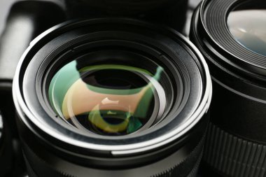 Modern kamera lensleri, yakın plan.