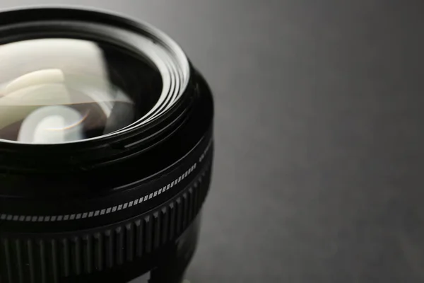 Camera Lens Dark Background Closeup — Stock Photo, Image