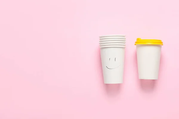 Takeaway Cups Coffee Drawn Smile Color Background — Stock Photo, Image