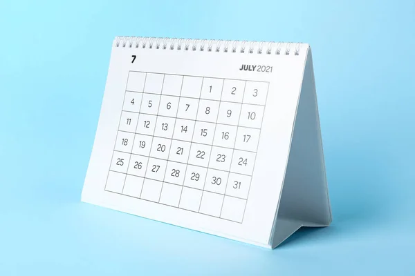 Voltear Calendario Con Página Julio Fondo Color —  Fotos de Stock